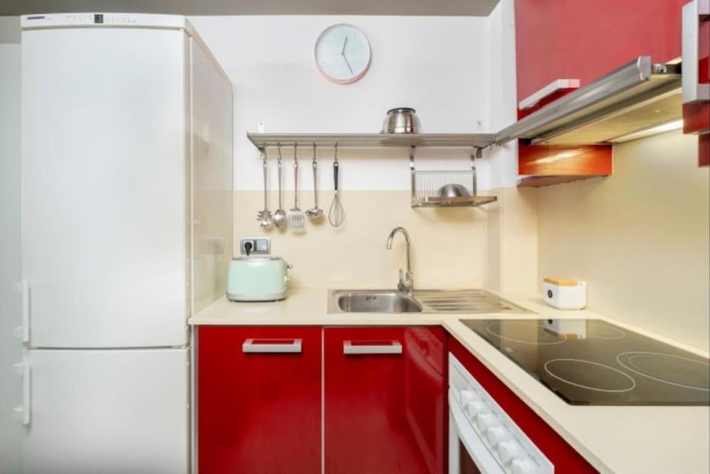 Acogedor Apartamento Cerca Del Casco Antiguo Gerona Exterior foto